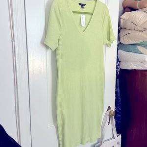 NWT Banana Republic pistachio green midi dress